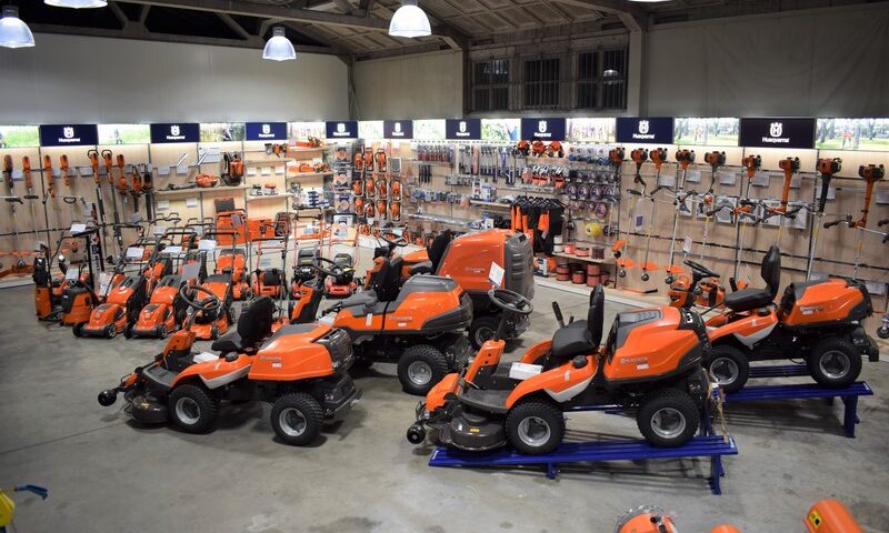 Gazonmaaiers, robotmaaiers en kettingzagen uit ons assortiment tuin- en parkmachines